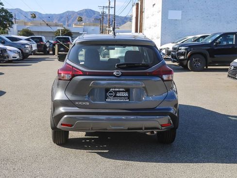 New 2025 Nissan Kicks Play S FWD image 7