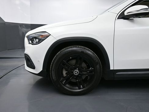 Used 2022 Mercedes-Benz GLA 250 4MATIC image 12