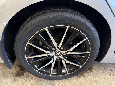 Used 2023 Toyota Camry SE w/ Convenience Package image 9