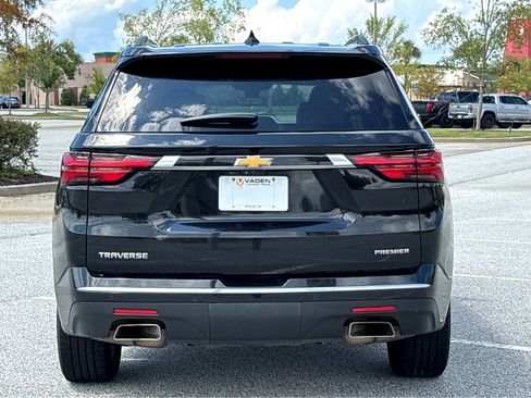 Used 2023 Chevrolet Traverse Premier image 19