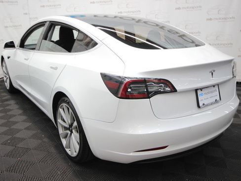 Used 2020 Tesla Model 3 Standard Range Plus RWD image 4