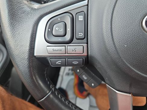 Used 2015 Subaru Legacy 2.5i Limited AWD/4WD image 31