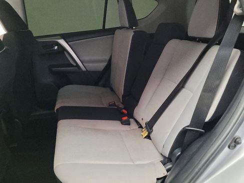 Used 2018 Toyota RAV4 XLE w/ All Weather Liner Package FWD image 18