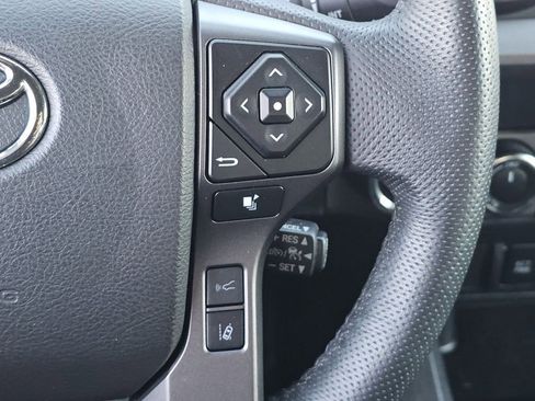 Used 2023 Toyota Tacoma TRD Sport AWD/4WD image 12
