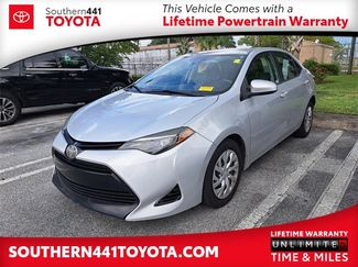 Used 2018 Toyota Corolla LE image 1