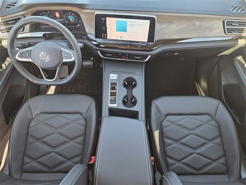 New 2026 Volkswagen Atlas SE image 17