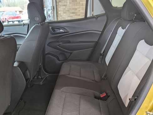 Used 2024 Chevrolet Trax RS w/ Driver Confidence Package image 28