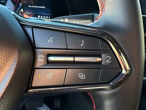 Used 2025 Chevrolet Equinox RS image 28