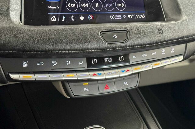 Used 2021 Cadillac XT4 Luxury w/ Driver Awareness Package FWD image 20