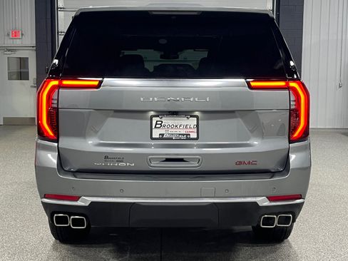 New 2026 GMC Yukon XL Denali w/ Sun & Power Step Package image 4