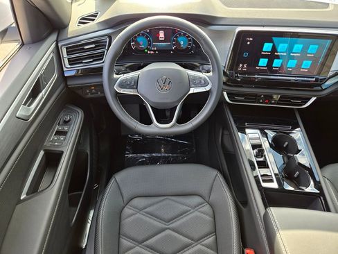 New 2025 Volkswagen Atlas Cross Sport SE AWD/4WD image 8
