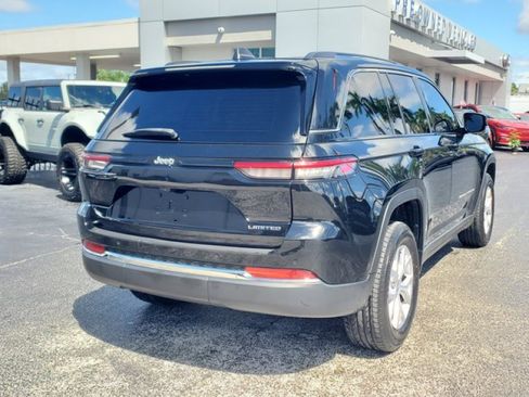 Used 2022 Jeep Grand Cherokee Limited image 7