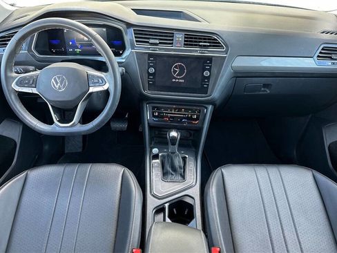 Used 2022 Volkswagen Tiguan SE image 13