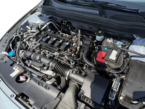 Used 2022 Honda Accord Sport image 12