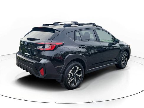 Used 2024 Subaru Crosstrek 2.0i Premium image 4