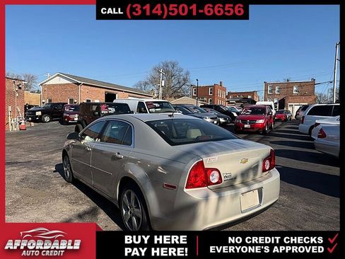 Used 2010 Chevrolet Malibu LT image 3