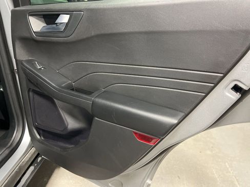 Used 2024 Ford Escape ST-Line image 12