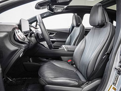 Certified 2023 Mercedes-Benz EQE 500 4MATIC Sedan image 11