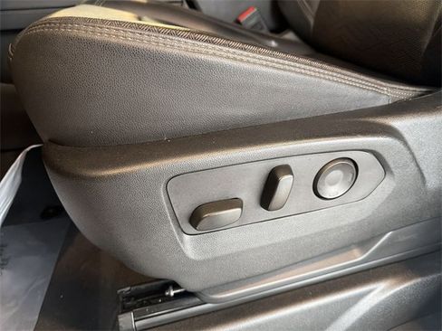 Certified 2024 Chevrolet Suburban High Country image 26