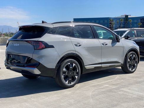 New 2026 Kia Sportage SX FWD image 3