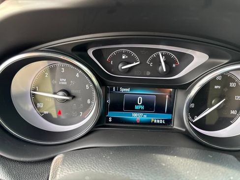 Used 2020 Buick Envision Essence AWD/4WD image 14