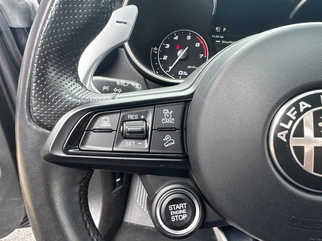Used 2023 Alfa Romeo Stelvio Veloce AWD/4WD image 36