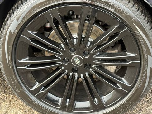 Used 2023 Land Rover Range Rover Long Wheelbase SE image 55