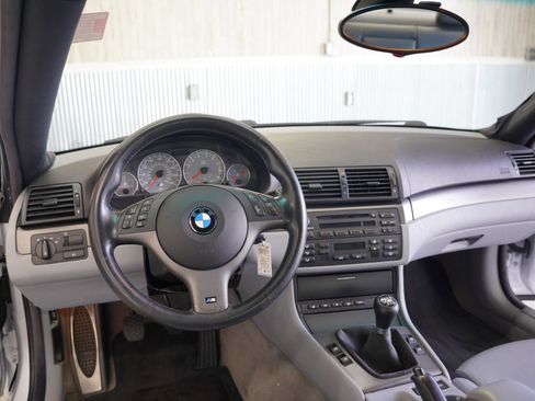 Used 2004 BMW M3 Coupe image 11