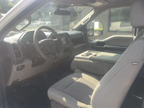 Used 2022 Ford F250 XL w/ Power Equipment Group AWD/4WD image 11