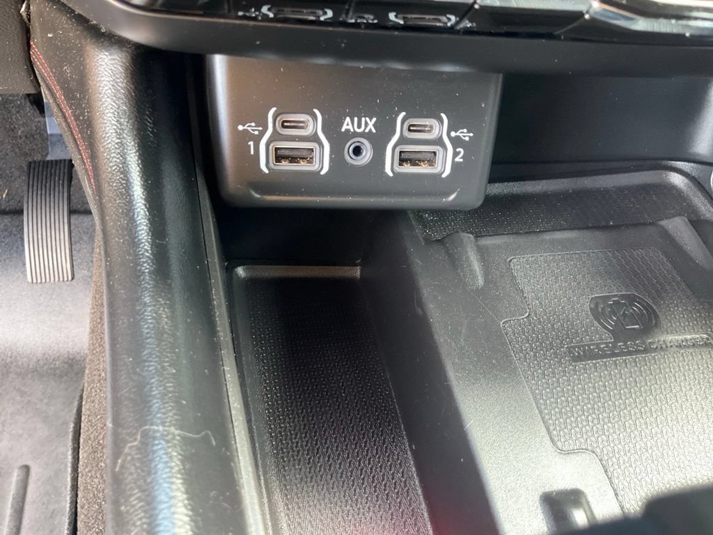 Used 2021 Dodge Durango R/T w/ Tow 'N Go Package AWD/4WD image 22
