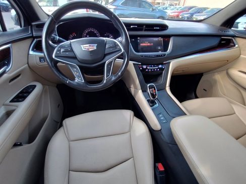 Used 2019 Cadillac XT5 Premium Luxury image 42
