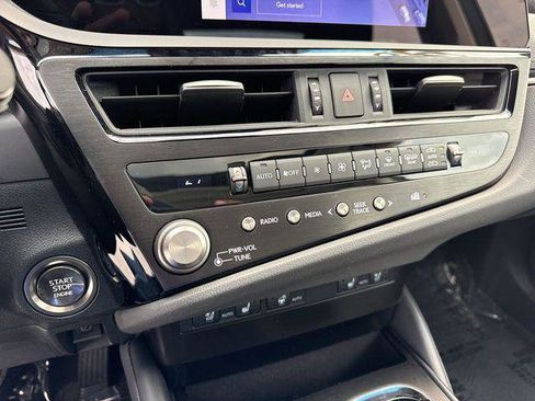 Certified 2024 Lexus ES 350 w/ Premium Package FWD image 19