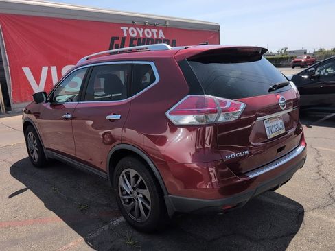 Used 2016 Nissan Rogue SL w/ SL Premium Package FWD image 7