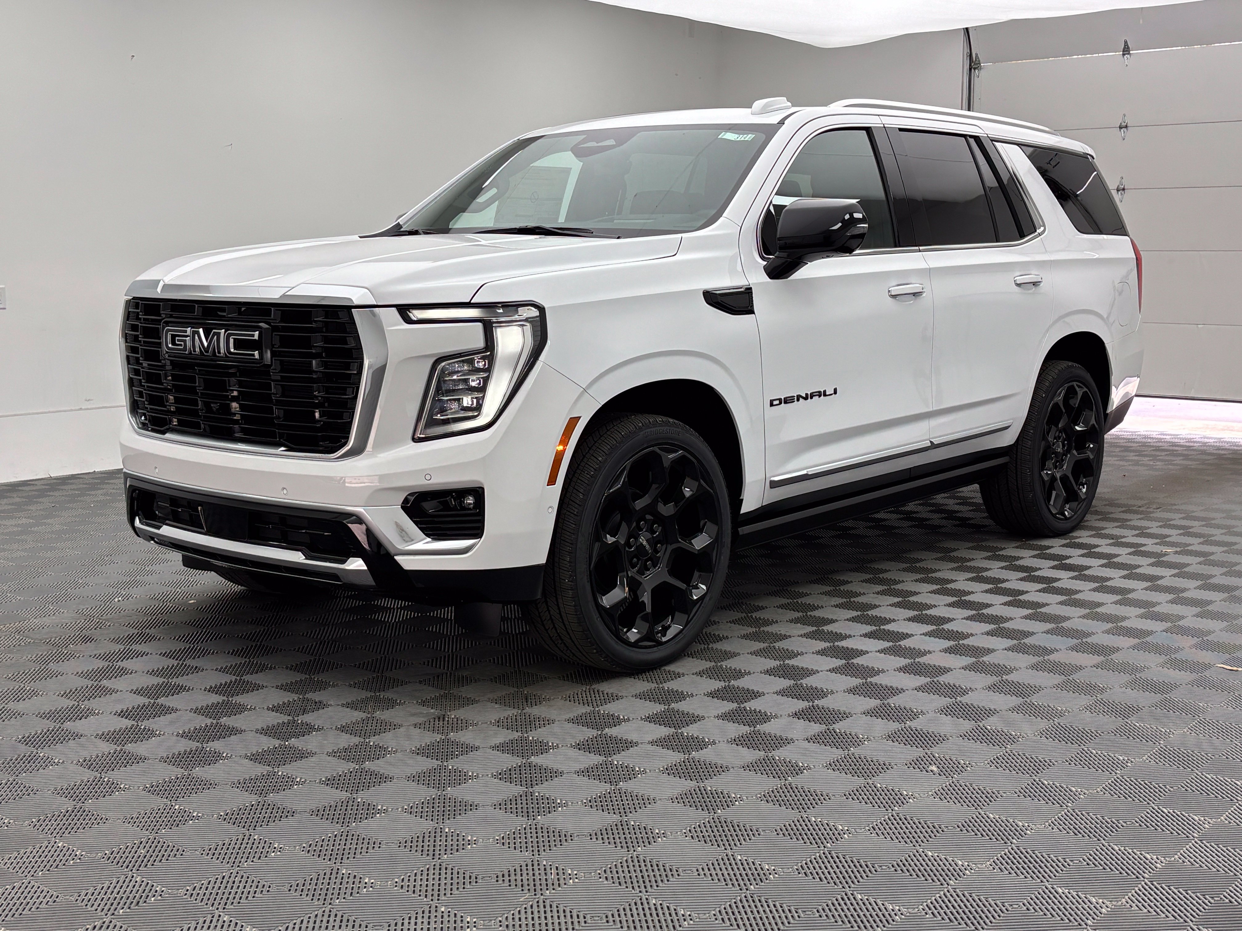 New 2027 GMC Yukon Denali w/ Denali Reserve Package AWD/4WD image 2