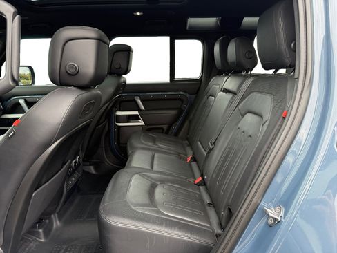 Used 2022 Land Rover Defender 110 X-Dynamic HSE image 16