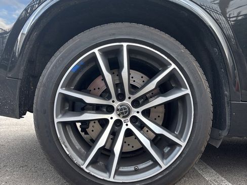 Used 2016 BMW X5 M image 7