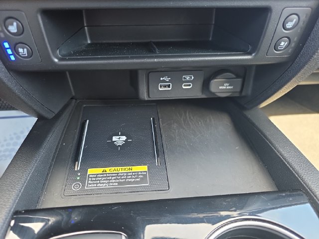 Used 2024 Honda Passport Black Edition image 26