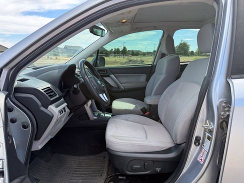 Used 2018 Subaru Forester 2.5i Premium AWD/4WD image 8