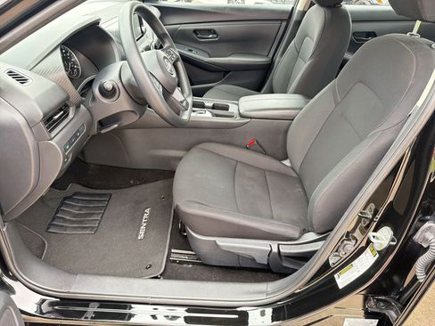 Used 2025 Nissan Sentra S FWD image 5