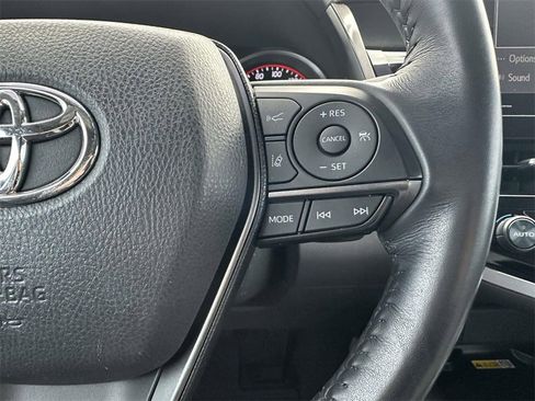 Used 2022 Toyota Camry XSE image 13