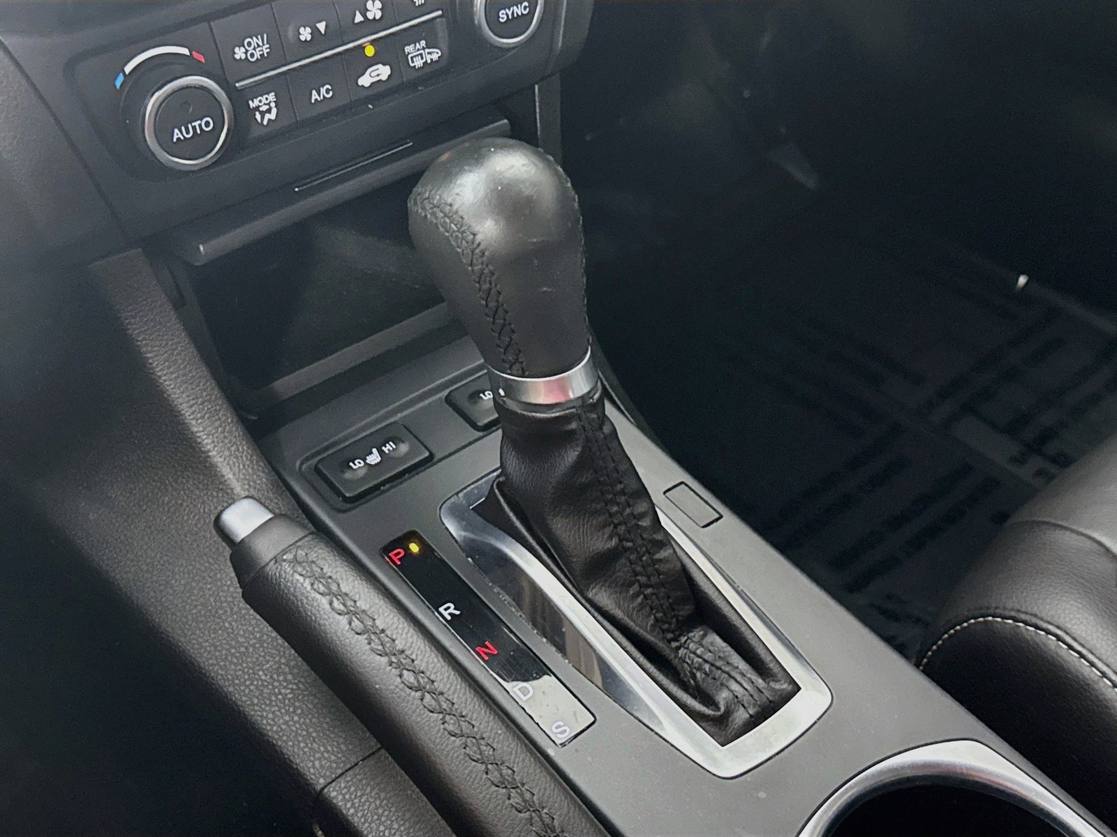 Used 2021 Acura ILX w/ Premium Package FWD image 18