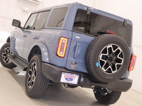 New 2025 Ford Bronco Outer Banks image 25