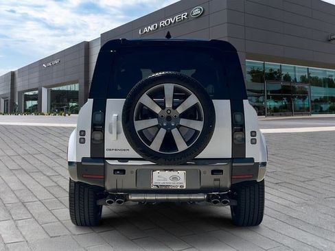 New 2026 Land Rover Defender 110 V8 AWD/4WD image 4