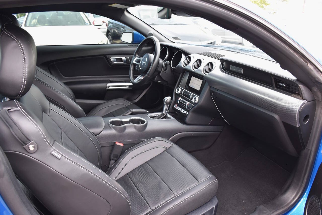 Used 2021 Ford Mustang GT w/ Equipment Group 301A RWD image 13