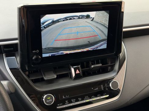 Used 2026 Toyota Corolla LE FWD image 18