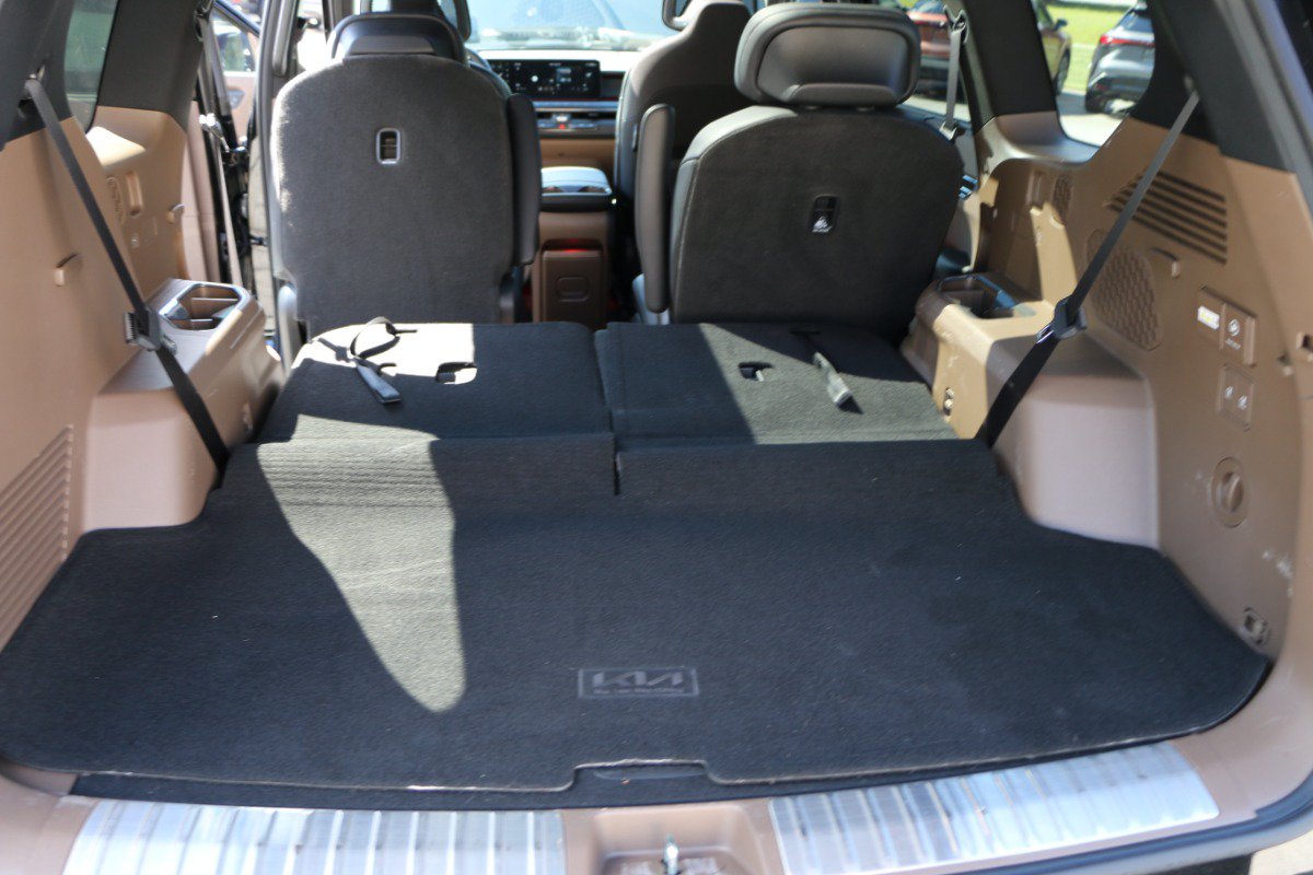 Used 2024 Kia EV9 GT-Line AWD/4WD image 38