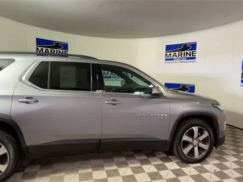 Certified 2023 Chevrolet Traverse LT w/ LT Premium Package image 2