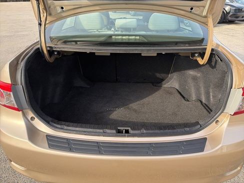 Used 2012 Toyota Corolla LE image 12