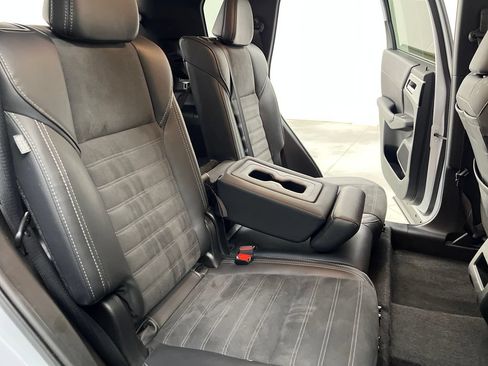 Used 2024 Mitsubishi Outlander SE AWD/4WD image 23