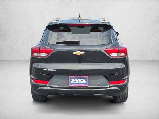 Used 2021 Chevrolet TrailBlazer LS FWD image 7